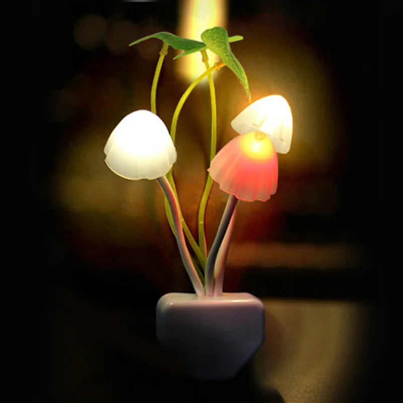 Luminária Noturna LED Cogumelo com Sensor de Luz - MagicShroom Light